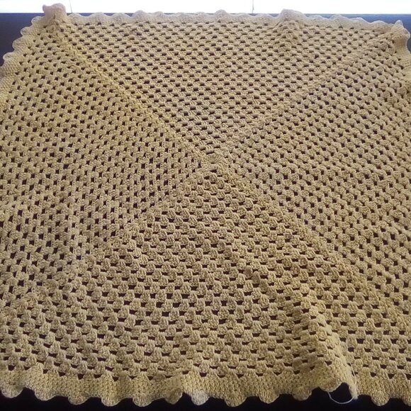 Vintage Cottagecore Doilies Orange and Yellow Set of 3 Hand Crocheted - Picture 6 of 7